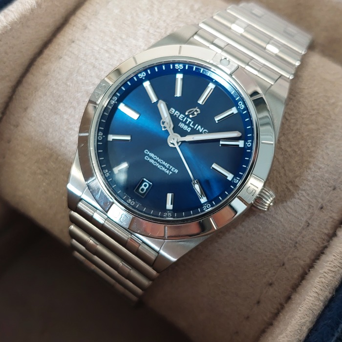 Breitling_Chronomat_36mm_staal_Blauw_AI0380_Tweedehands_76082-748_Juwelier_Clem_Vercammen-13.jpg