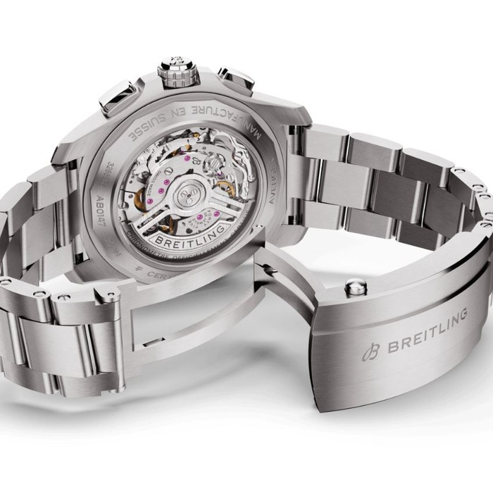 260826_01_Breitling_Avenger_B01_Chronograph_44_Steel_AB0147101B1A1_Juwelier_Clem_Vercammen-4.jpg