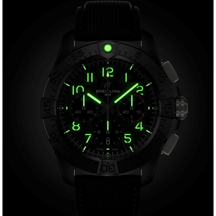 261192_01_Breitling_Avenger_B01_CHronograph_44_SB0147101B1X1_Juwelier_Clem_Vercammen-5.jpg