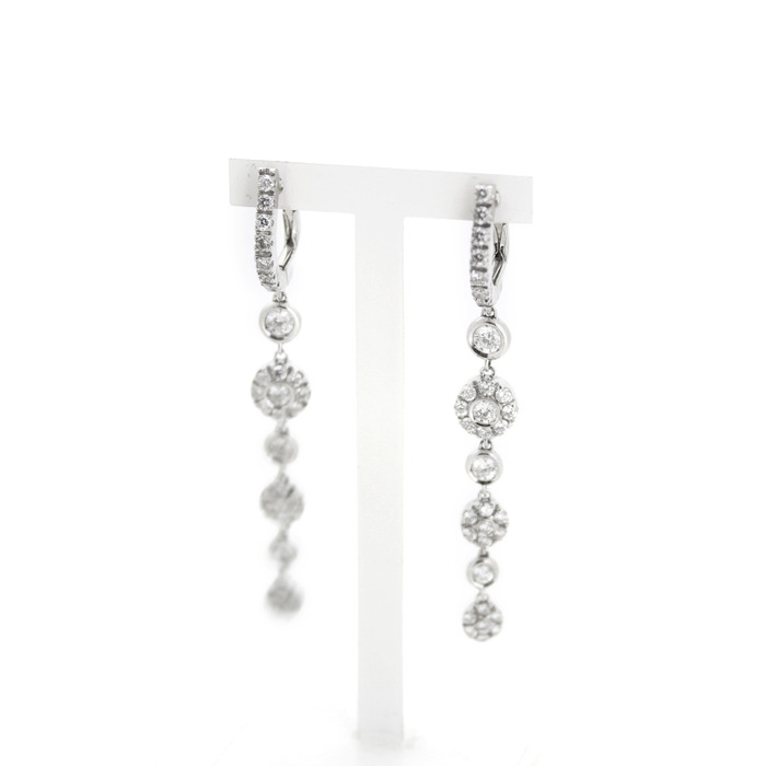 Oorbellen witgoud 18karaat briljanten tweedehands 77758-1703 Juwelier Clem Vercammen.jpg