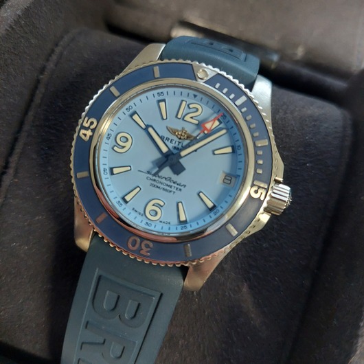 Horloge Breitling Superocean Automatic 36 A17316D81C1S1 '78290-799-TWDH'