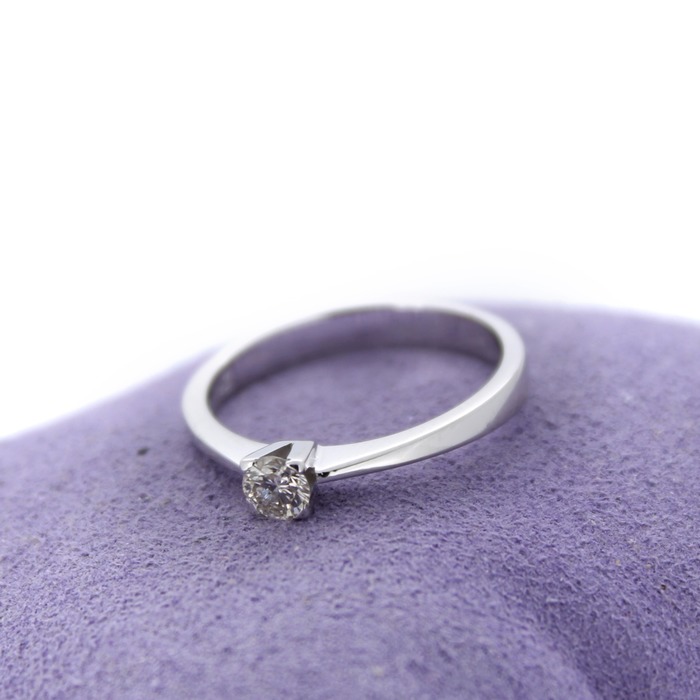 Ring_witgoud_18karaat_briljant_tweedehands_78359-1728_Juwelier_Clem_Vercammen-5.jpg