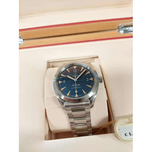 Horloge Omega Railmaster Co-Axial Master Chronometer 220.10.40.20.01.001