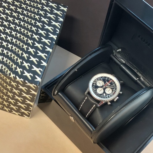 Horloge BREITLING NAVITIMER B01 CHRONOGRAPH AB0121211B1X1 Limited edition 'CV-808-TWDH' 