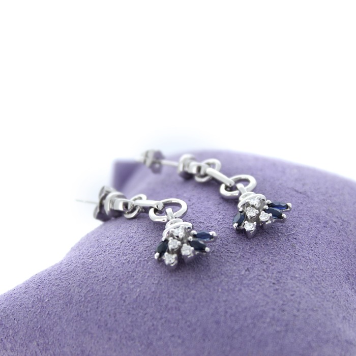 Oorbellen_Witgoud_18karaat_briljanten_saffier_tweedehands_79584-1771_Juwelier_Clem_Vercammen-5.jpg