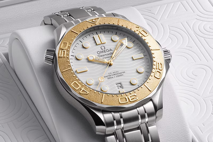 OMEGA Seamaster Diver 300M OMEGA Seamaster Diver 300M