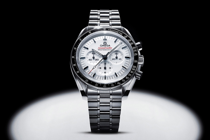 OMEGA Speedmaster Moonwatch OMEGA Speedmaster Moonwatch