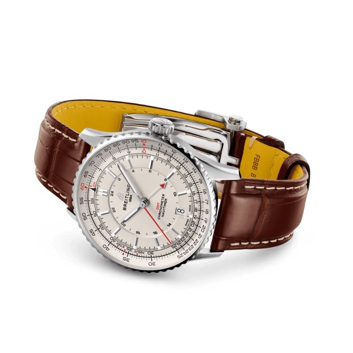 263149_01_Breitling_Navitimer_Auto_GMT_41_B32_A32310211G1P1_Juwelier_Clem_Vercammen-3.jpg