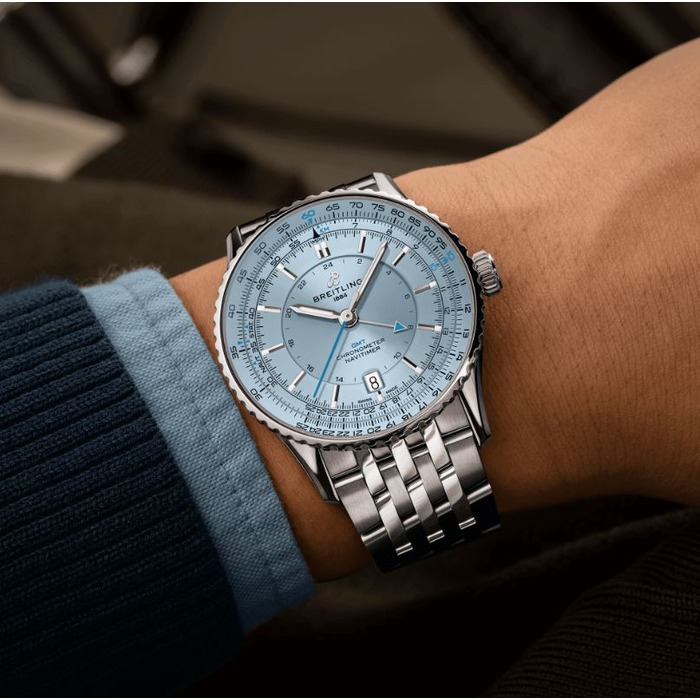 263150_01_Breitling_Navitimer_Auto_GMT_41_B32_A32310171C1A1_Juwelier_Clem_Vercammen-4.jpg
