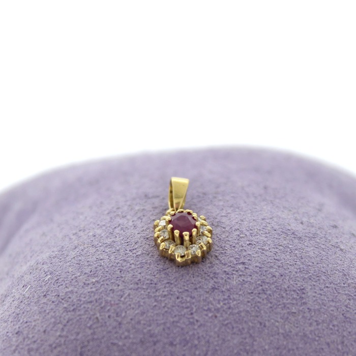 Ring_Geelgoud_Robijn_Briljant_Tweedehands_CV-2014_Juwelier_Clem_Vercammen-4.jpg
