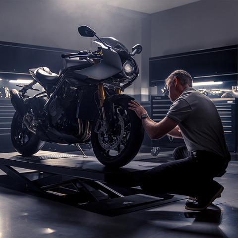 Breitling x Triumph Motorcycles Breitling x Triumph Motorcycles