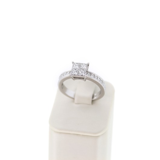 Juweel Ring Hulchi Belluni witgoud 18 karaat gezet met briljanten '82999-2072-TWDH' Juweel Ring Hulchi Belluni witgoud 18 karaat gezet met briljanten '82999-2072-TWDH'