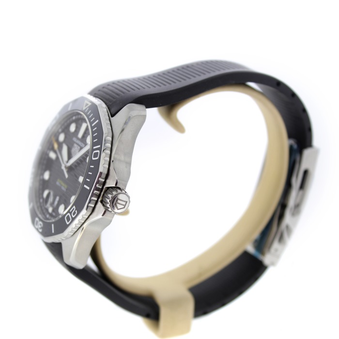 Tag_Heuer_Aquaracer_Professional_300M_WBP201A.FT6197_Juwelier_Clem_Vercammen-5.jpg