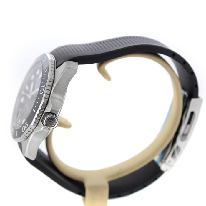 Tag_Heuer_Aquaracer_Professional_300M_WBP201A.FT6197_Juwelier_Clem_Vercammen-11.jpg