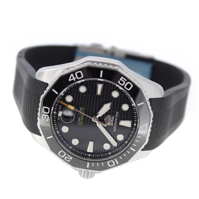 Tag_Heuer_Aquaracer_Professional_300M_WBP201A.FT6197_Juwelier_Clem_Vercammen-12.jpg