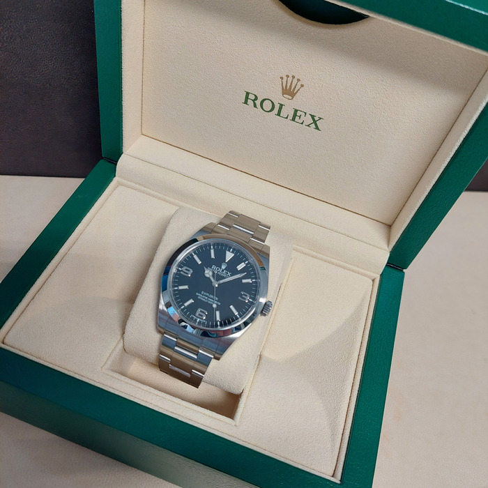 Rolex_Explorer_214270_Tweedehands_84381-987_Juwelier_Clem_Vercammen-16.jpg