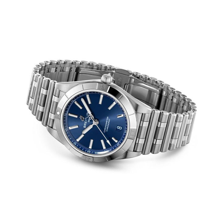 265856_01_Breitling_Chronomat_36_Automatic_Blue_A10380101C1A1_Juwelier_Clem_Vercammen-3.jpg