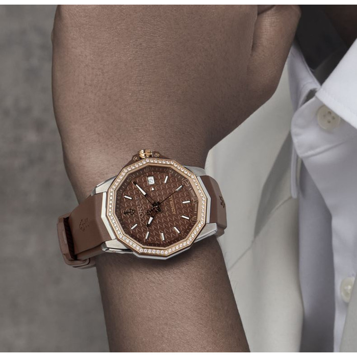 266092_01_Corum_Admiral_38_Automatic_A082-04264_Juwelier_Clem_Vercammen-2.jpg