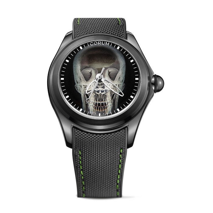 266099_01_Corum_Bubble_LO8204330_Juwelier_Clem_Vercammen.jpg