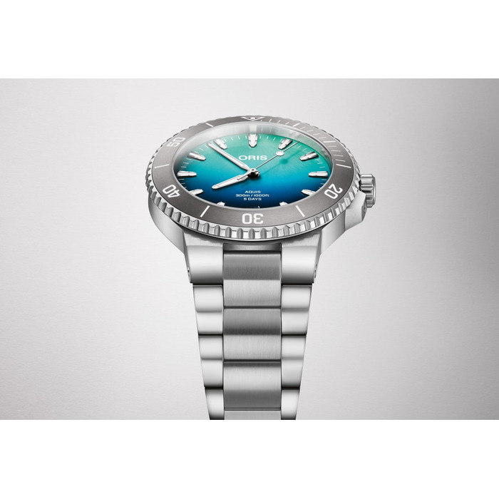 Oris_Aquis_Limited_Edition_Great_Barrier_Reef_01_400_7790_4185_Juwelier_Clem_Vercammen.jpg