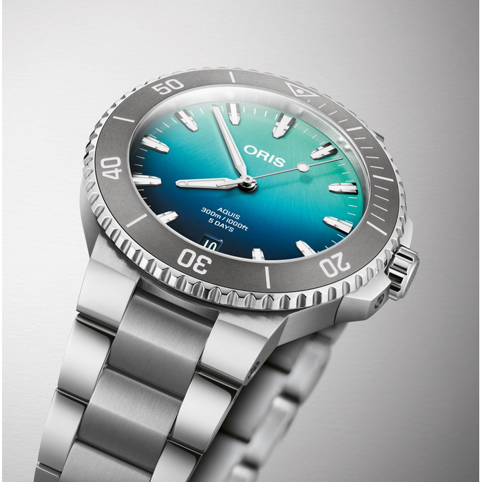 Oris_Aquis_Limited_Edition_Great_Barrier_Reef_01_400_7790_4185_Juwelier_Clem_Vercammen_3.jpg