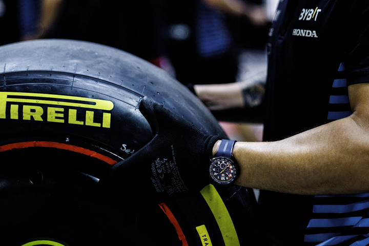 TAG Heuer Formula 1 Chronograph x Oracle Red Bull Racing TAG Heuer Formula 1 Chronograph x Oracle Red Bull Racing