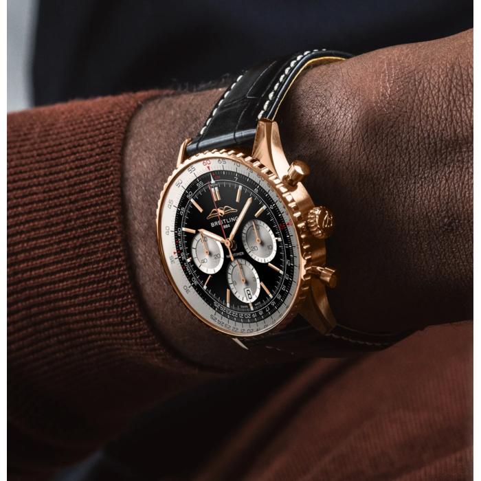 250880_01_Breitling_Navitimer_B01_Chronograph_43_RB0138211B1P1_Juwelier_Clem_Vercammen_5.png