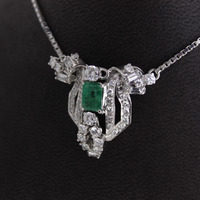 Juweel Collier witgoud 18 karaat met briljant en smaragd '88849-2227-TWDH' Juweel Collier witgoud 18 karaat met briljant en smaragd '88849-2227-TWDH'