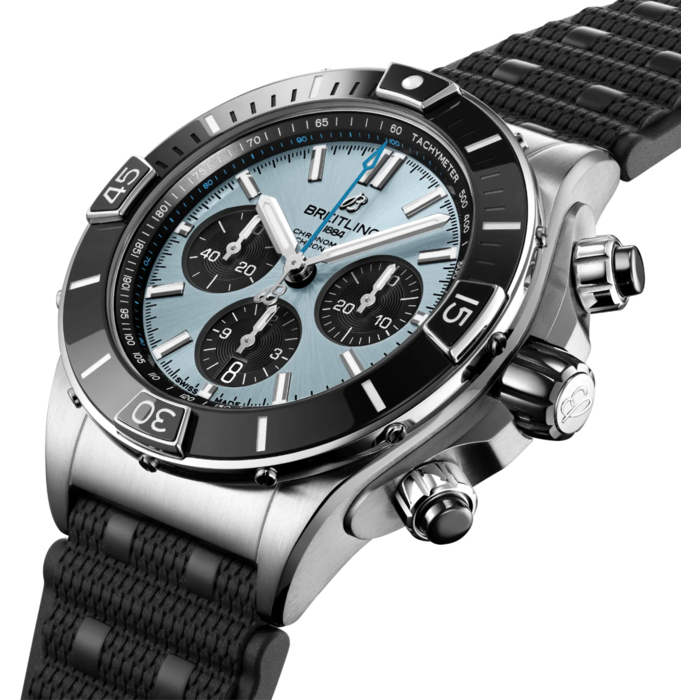 261593_01_Breitling_Chronomat_B01_44_ICEBLUE_Black_Rubber_PB0136251C1S1_Juwelier_Clem_Vercammen_2.png