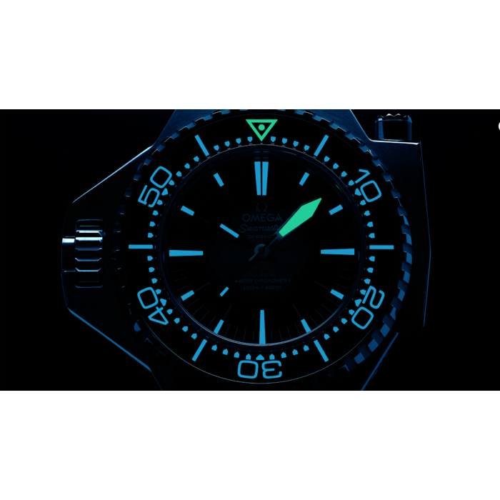 Omega_summer_Blue_Ploprof_1200M_Seamaster_O-megasteel_227_32_55_21_03_001_Juwelier_Clem_Vercammen_5.png