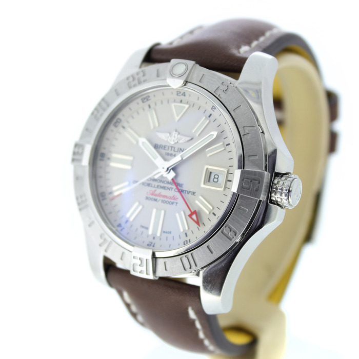 267144_01_Breitling_Avenger_GMT_43_A3239011-g778_Tweedehand_CV-933_Juwelier_Clem_Vercammen-3.jpg
