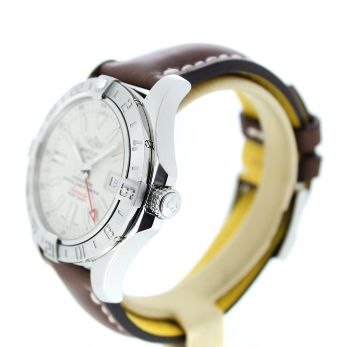 267144_01_Breitling_Avenger_GMT_43_A3239011-g778_Tweedehand_CV-933_Juwelier_Clem_Vercammen-4.jpg