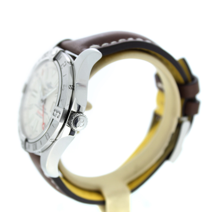 267144_01_Breitling_Avenger_GMT_43_A3239011-g778_Tweedehand_CV-933_Juwelier_Clem_Vercammen-5.jpg