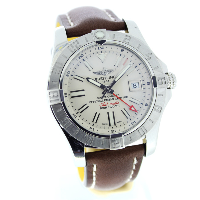 267144_01_Breitling_Avenger_GMT_43_A3239011-g778_Tweedehand_CV-933_Juwelier_Clem_Vercammen-6.jpg