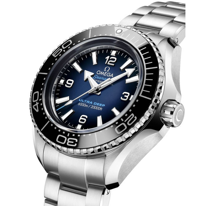 Omega_Seamaster_Planet_Ocean_6000M_Ultra_Deep_Summer_Blue_215_30_46_21_03_001_Juwelier_Clem_Vercammen_3.jpg