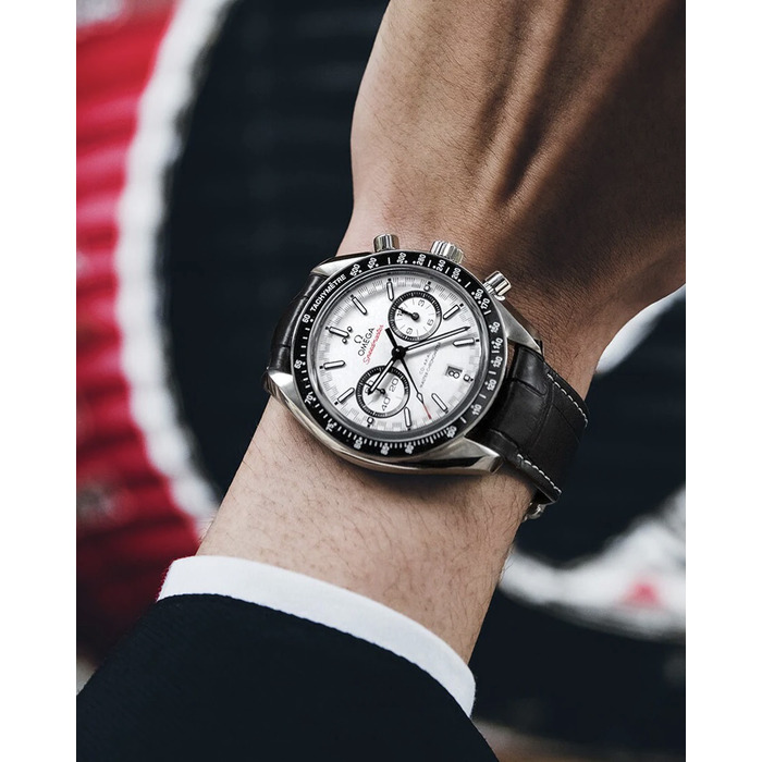 Omega_Speedmaster_Racing_32933445104001_Master_Chronometer_Watch_Juwelier_Clem_Vercammen_2.jpg