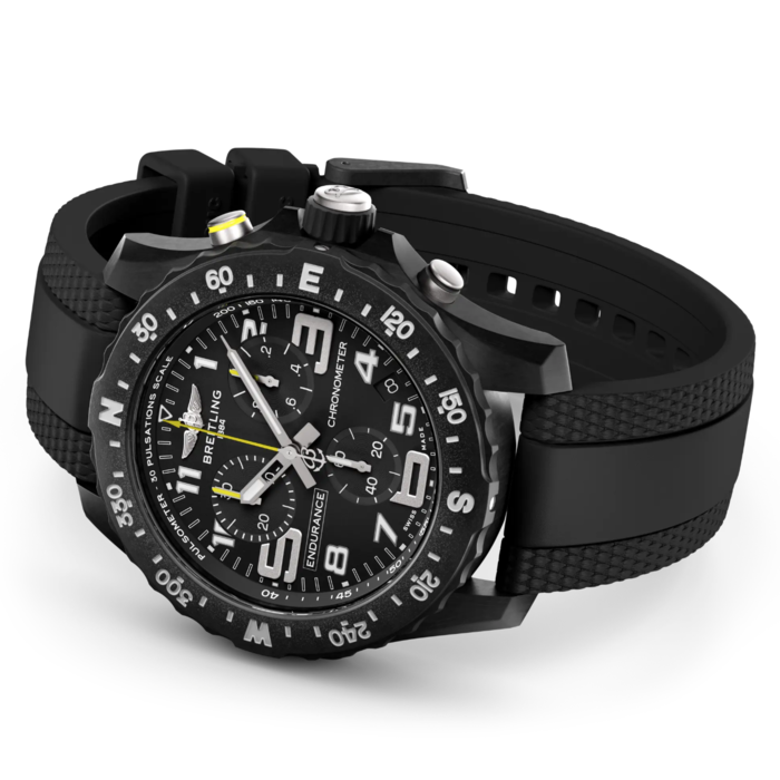 268381_01_Breitling_Endurance_Pro_Black_Breitlight_X82310E51B1S2_Juwelier_Clem_Vercammen_3.png