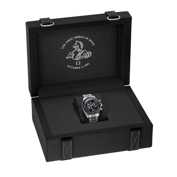 Omega_Speedmaster_First_Omega_In_space_Anniversary_Edition_310_30_40_50_06_001_Juwelier_Clem_Vercammen_8.jpg