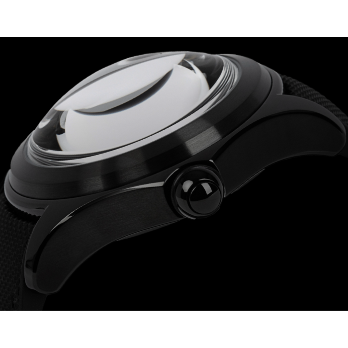 266099_01_Corum_Bubble_LO8204330_Juwelier_Clem_Vercammen_3.png