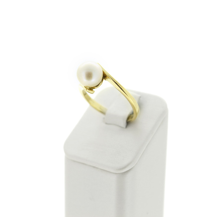 Ring_Parel_Geelgoud_Tweedehands_89244-2238_Juwelier_Clem_Vercammen-2.jpg