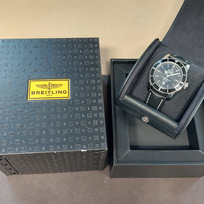 267143_01_Breitling_Superocean_A17320_tweedehands_267143_CV-932_Juwelier_Clem_Vercammen-15.jpg