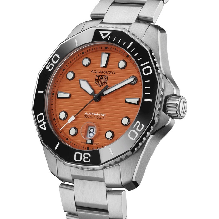 251743_01_Tag_Heuer_Aquaracer_Professional_300_WBP201F-BA0632_Juwelier_Clem_Vercammen_4.jpg