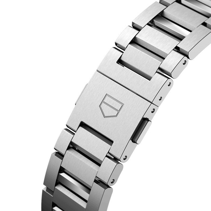 241893_01_TAG_Heuer_Carrera_44-CBN2A1B-BA0643_Juwelier_Clem_Vercammen_6.jpg