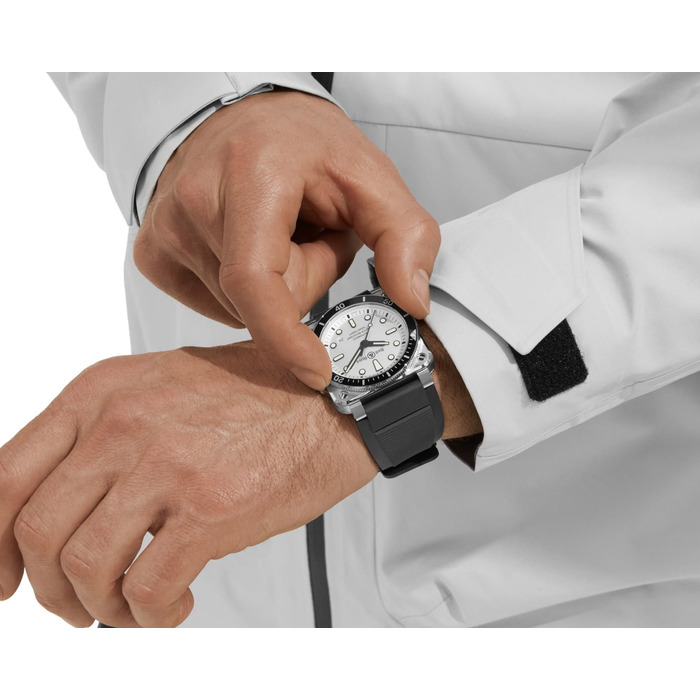 254502_01_Bell_Ross_BR03-92_Diver_White_Steel_Rubber_Strap_BR0392-D-WH-ST-SRB_Juwelier_Clem_Vercammen_5.jpg