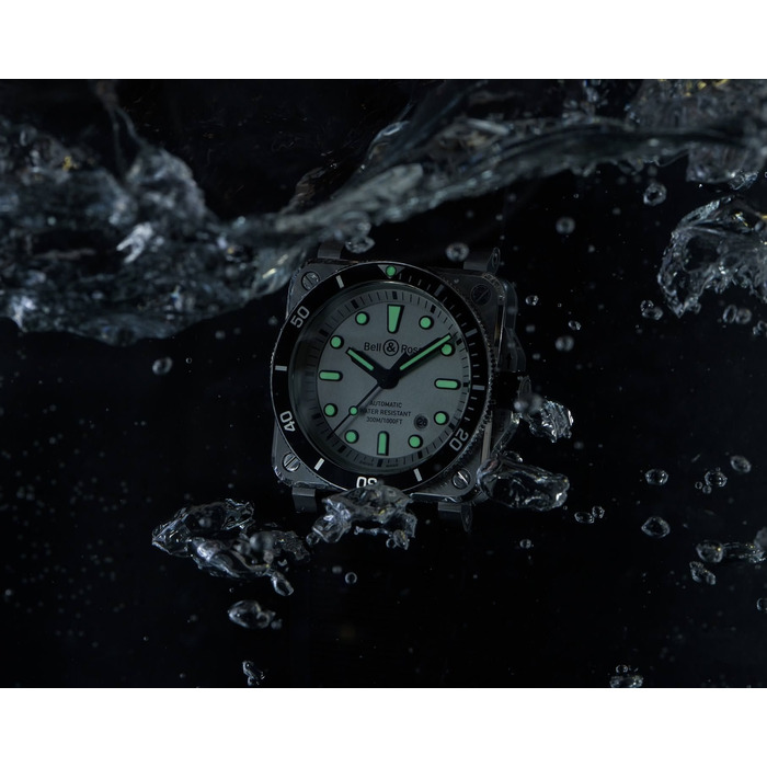 254502_01_Bell_Ross_BR03-92_Diver_White_Steel_Rubber_Strap_BR0392-D-WH-ST-SRB_Juwelier_Clem_Vercammen_8.jpg