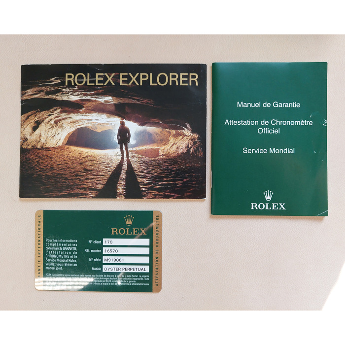 Rolex_Oyster_Perpetual_Explorer_16570_Tweedehands_89213-979_Juwelier_Clem_Vercammen-22.jpg