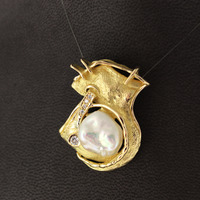 Juweel Hanger geelgoud 18 karaat zoetwaterparel en briljanten 'CV-2251-TWDH'  Juweel Hanger geelgoud 18 karaat zoetwaterparel en briljanten 'CV-2251-TWDH'