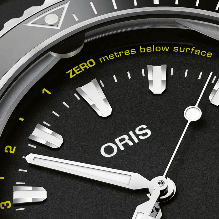 Oris_Aquis_Depth_Gauge_0173377554154_JUwelier_Clem_Vercammen_2.jpg