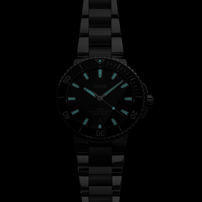 263659_01_Oris_Aquis_Date_01733-7789-4154-07-8-23-04PEB_Juwelier_Clem_Vercammen_6.jpg