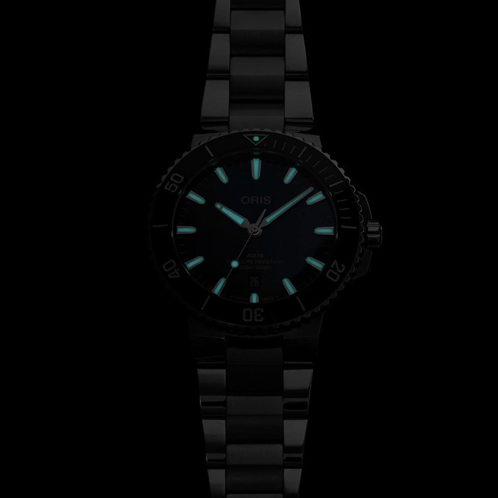 263658_01_Oris_Aquis_Date_01733-7787-4135-07-8-23-04PEB_Juwelier_Clem_Vercammen_7.jpg